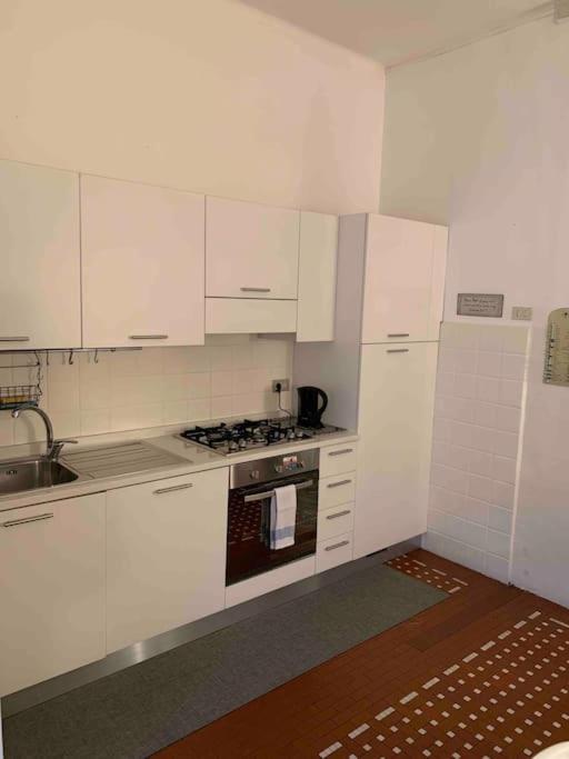 Ferienwohnung Accogliente Trilocale In Gran Madre Turin Exterior foto